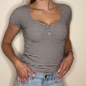 STRIPED TEE
